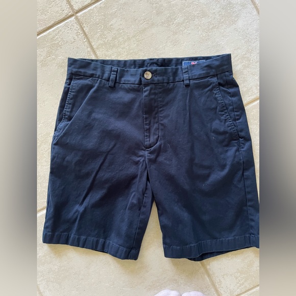 Vineyard Vines Men’s Navy Chino Shorts - Size 32- Like New - Picture 5 of 5